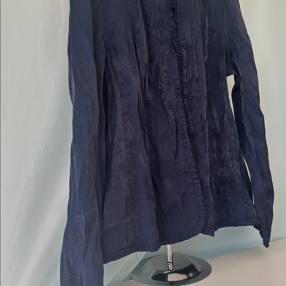 Chicos Navy Blouse Long Sleeve Ruffle Button Up Size 1 Women’s - Picture 4 of 4